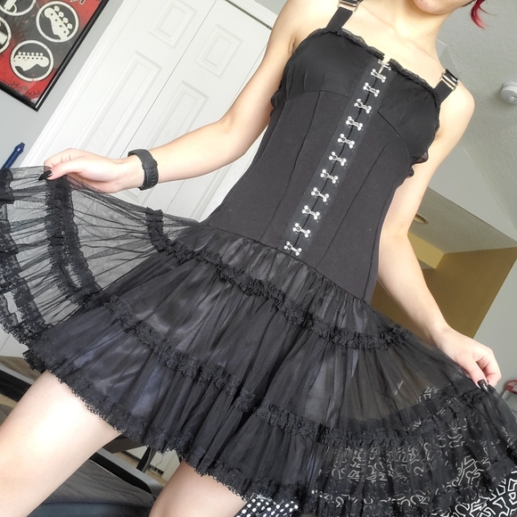 Poizen Industries corset dress - Picture 2 of 5